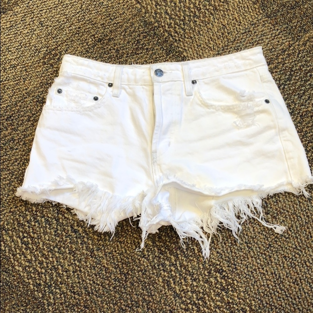 White Carmar Shorts